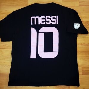 Lionnel Messi #10 Inter Miami Medium Black MLS Official Soccer Tee Pink Accents